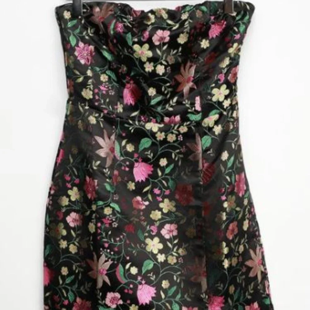 Lulu's Black Strapless Floral Midi Dress - Picture 4 of 9